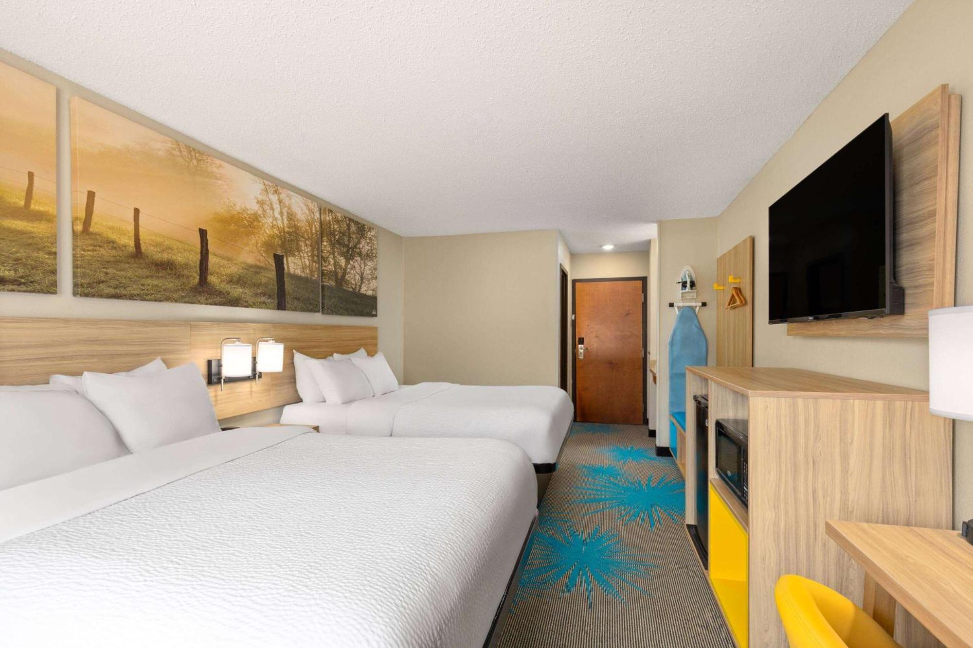 Days Inn By Wyndham Glasgow Kültér fotó