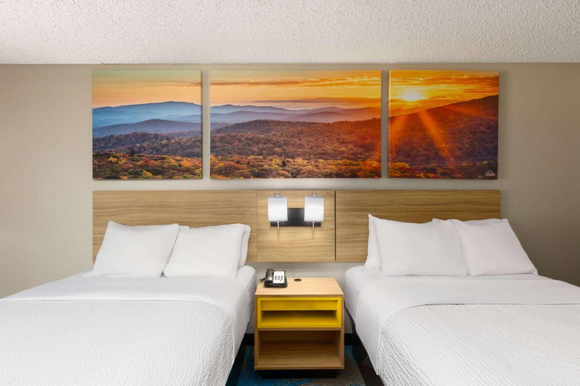 Days Inn By Wyndham Glasgow Kültér fotó