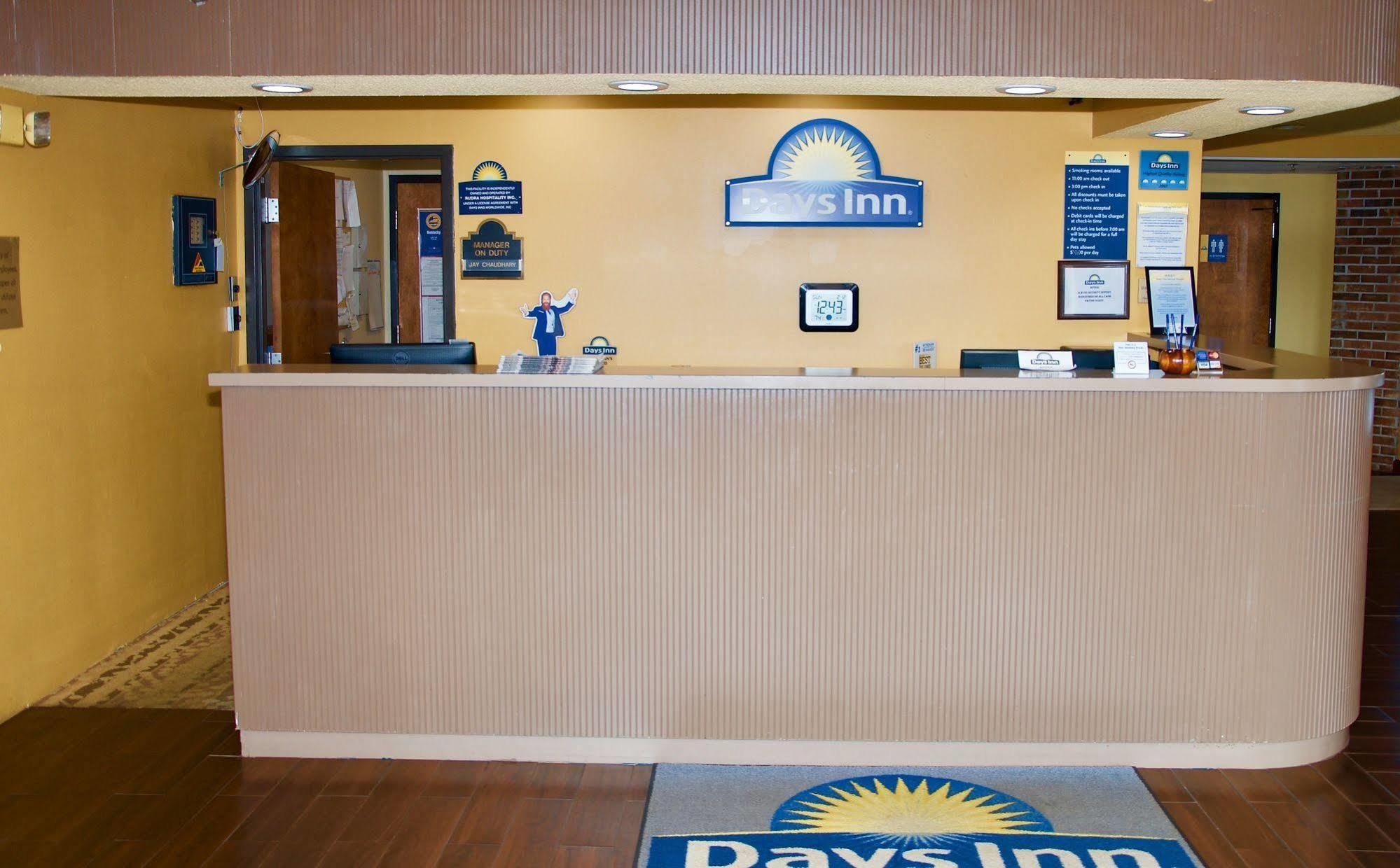 Days Inn By Wyndham Glasgow Kültér fotó